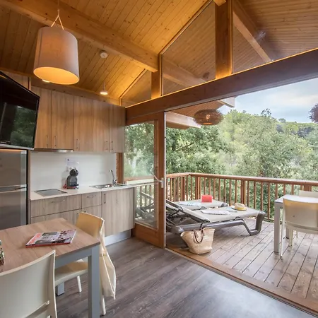 مكان تخييم Camping Cala Llevado توسا ذي مار