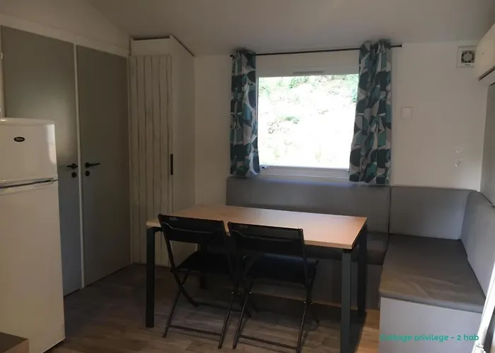 Cala Llevado 营地 4*
