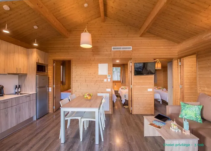Cala Llevado 营地 4*