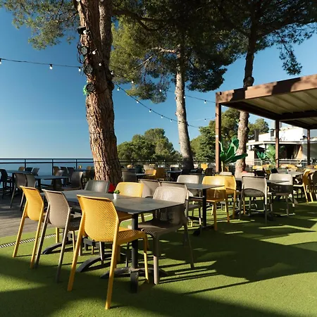 Cala Llevado Parque de Campismo 4*