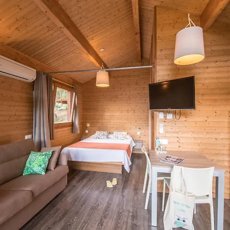 Cala Llevado Parque de Campismo 4*