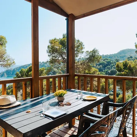 キャンプ場 Cala Llevado 4*